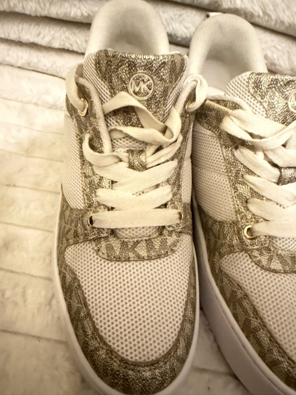 Michael Kors Cream & Gold Snake-Accent Lace-Up Sneakers - Picture 6 of 7